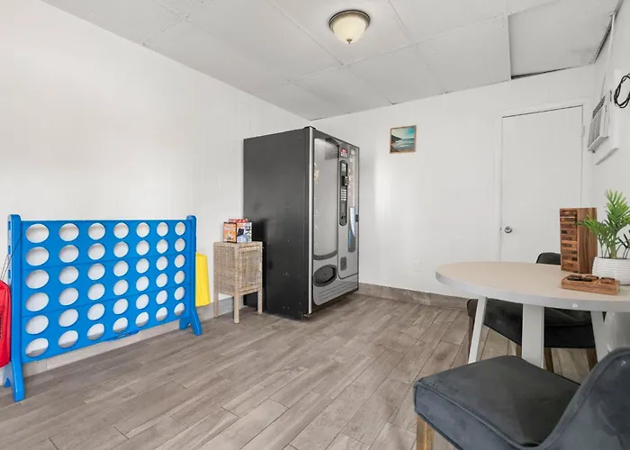1K Bed Studio Apt With Shared Pool 02